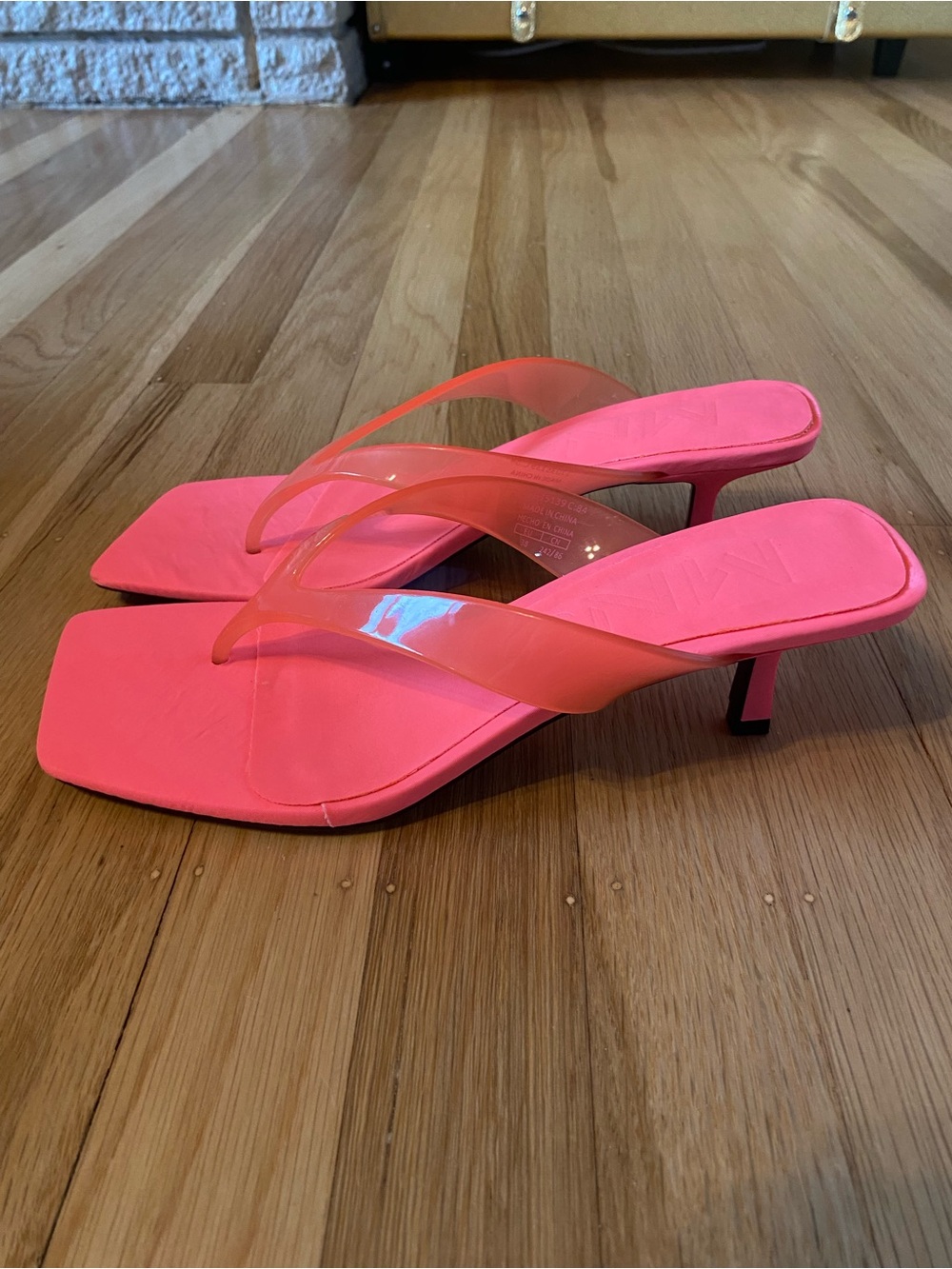Ming Wang Neon Pink Square-Toe Kitten Heel Thong Sandals